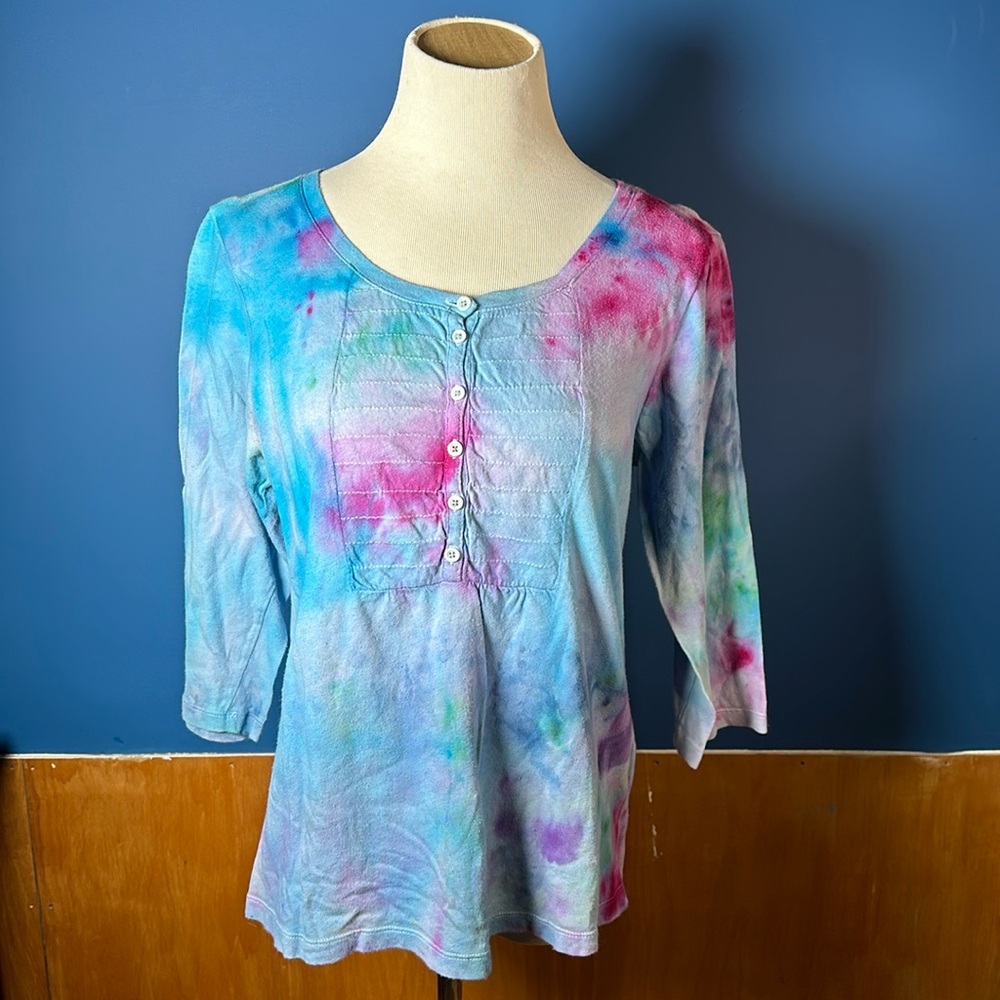 Tye dye top